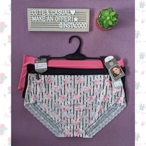 NWT Daisy Fuentes 3 Pack Seamless Lace Underwear